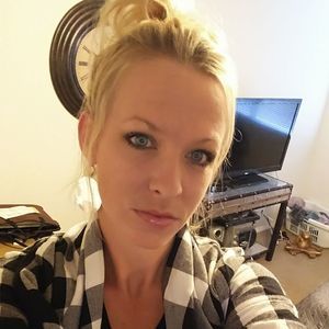 Meet your Posher, Jean